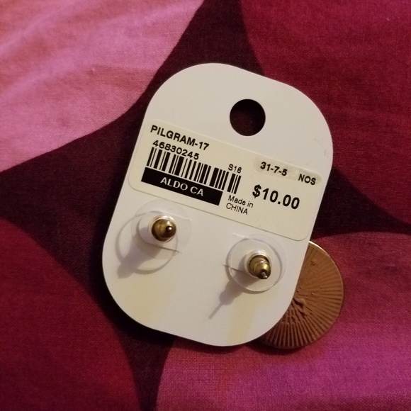 BNWT Earrings from Aldo Shoes $10 ea - Picture 7 of 8